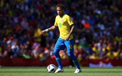 澳队体育-利物浦死忠看台震撼画面
